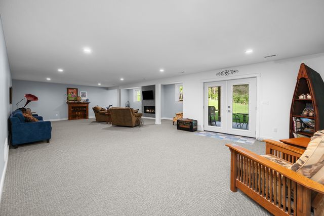 1709 E 6th Street A, Coal Valley, IL 61240