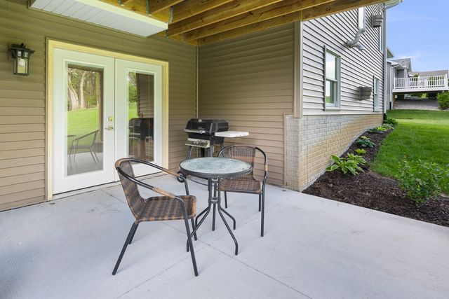 1709 E 6th Street A, Coal Valley, IL 61240