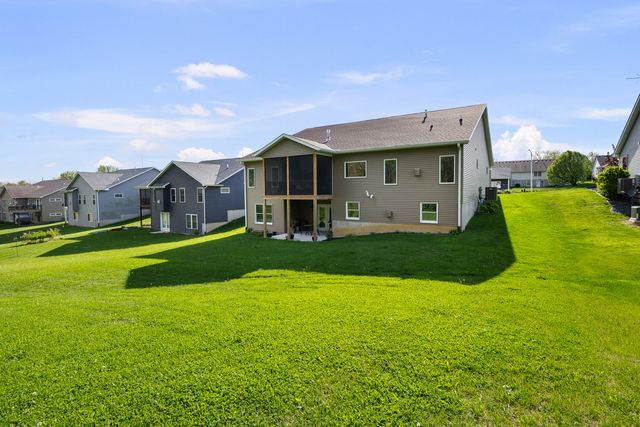1709 E 6th Street A, Coal Valley, IL 61240