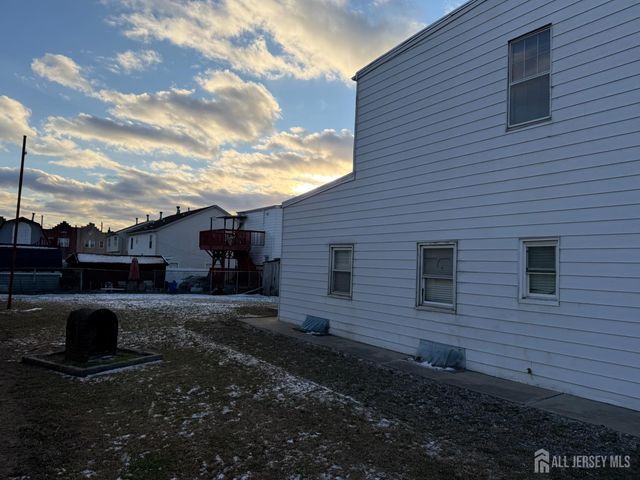 130 Union Street, Carteret, NJ 07008