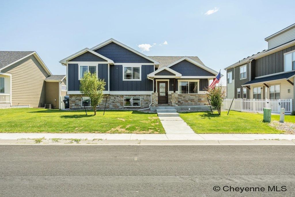 6507 HITCHING POST LN, Cheyenne, WY 82001