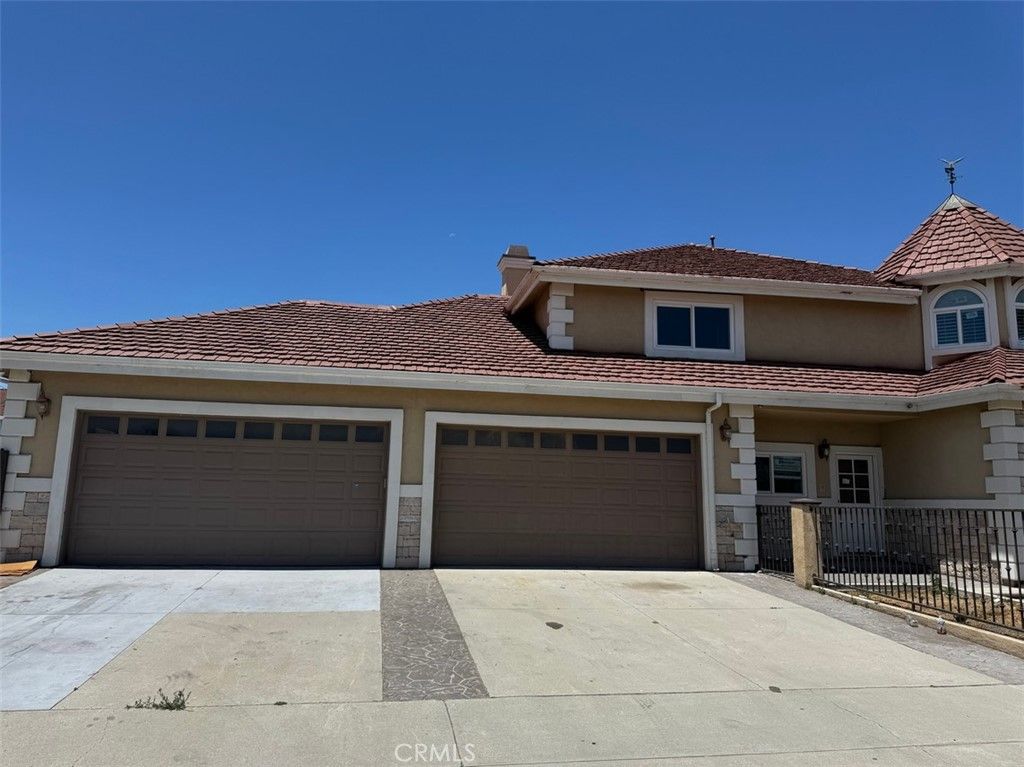 Image 2 of property listing at 11620 187th Street, Artesia, CA 90701