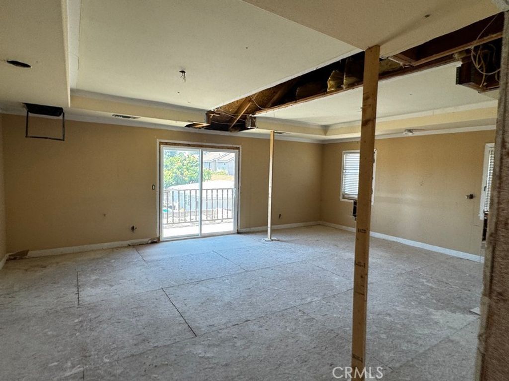 Image 8 of property listing at 11620 187th Street, Artesia, CA 90701