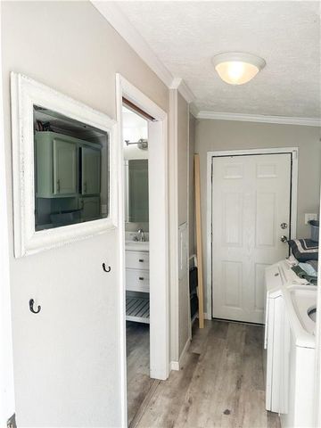 27022 Index Drive, Brookfield, MO 64628