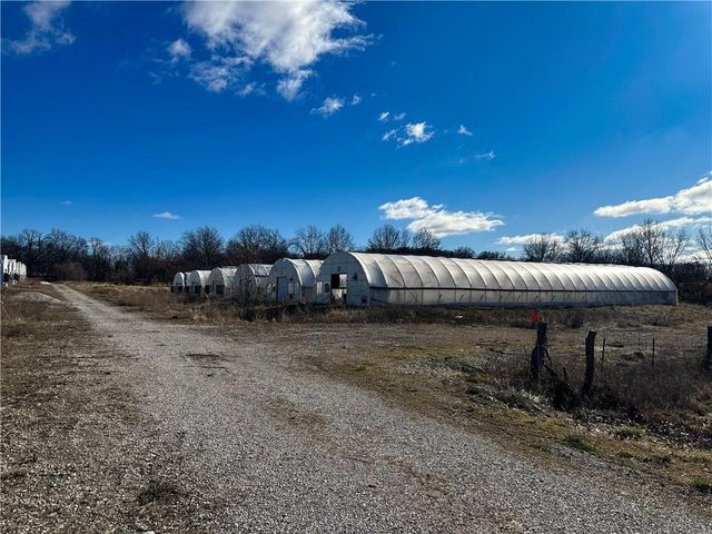 27022 Index Drive, Brookfield, MO 64628