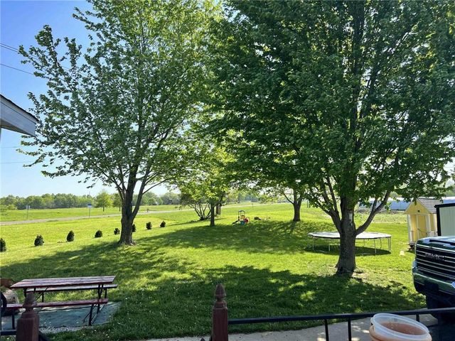 27022 Index Drive, Brookfield, MO 64628