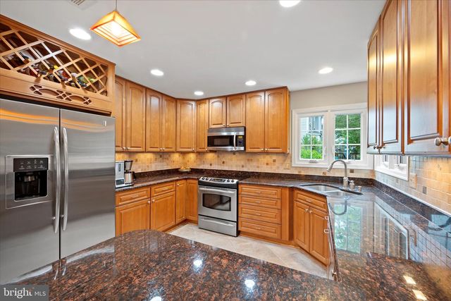 13809 S SPRINGS DR, Clifton, VA 20124