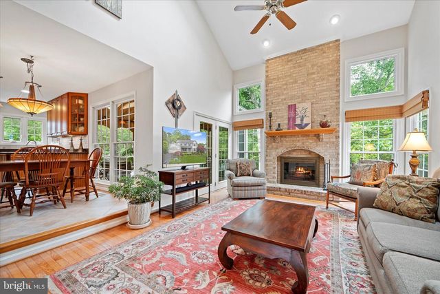 13809 S SPRINGS DR, Clifton, VA 20124