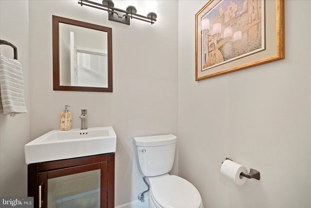 13809 S SPRINGS DR, Clifton, VA 20124