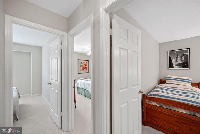 13809 S SPRINGS DR, Clifton, VA 20124