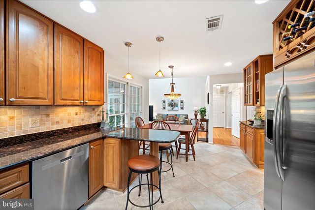 13809 S SPRINGS DR, Clifton, VA 20124