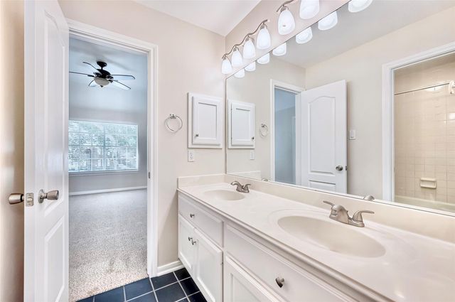 19 Calleston Court, Sugar Land, TX 77479