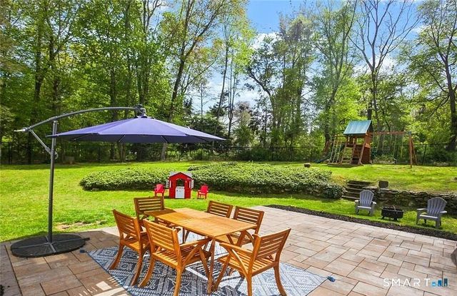 8 Ferndale Drive, Easton, CT 06612