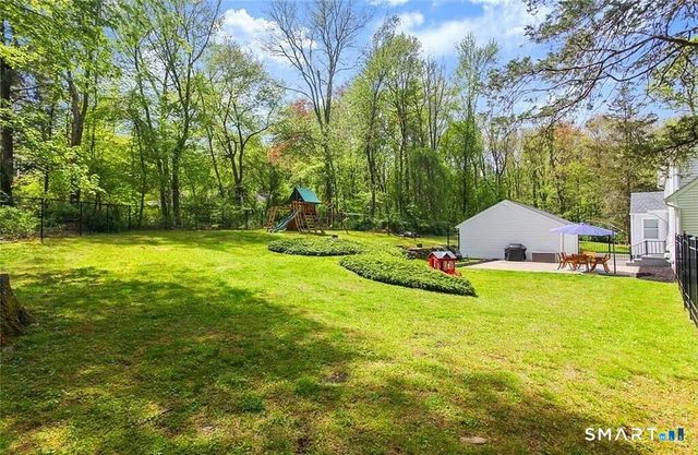 8 Ferndale Drive, Easton, CT 06612