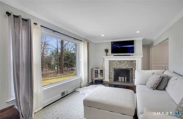 8 Ferndale Drive, Easton, CT 06612