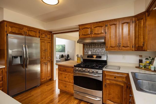 5600 W 70th Street, Edina, MN 55439