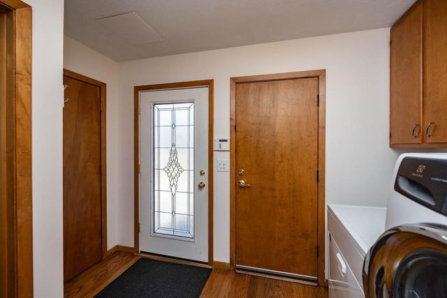 5600 W 70th Street, Edina, MN 55439