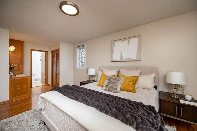 5600 W 70th Street, Edina, MN 55439