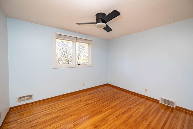 5600 W 70th Street, Edina, MN 55439