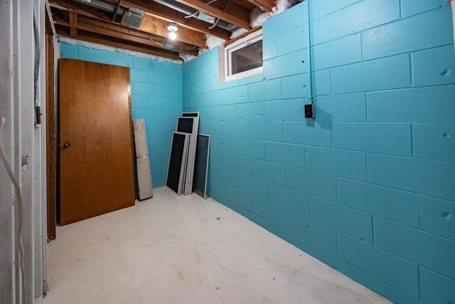 5600 W 70th Street, Edina, MN 55439