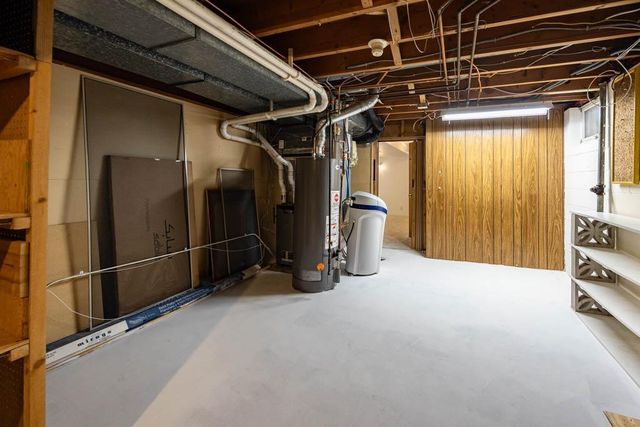 5600 W 70th Street, Edina, MN 55439