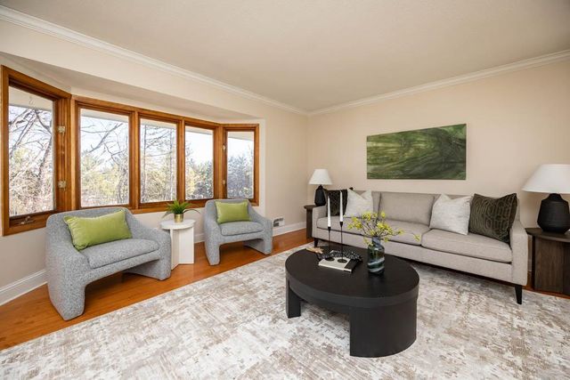 5600 W 70th Street, Edina, MN 55439