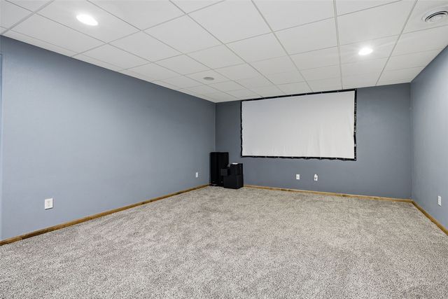 2460 Prairie Hill Drive, Marion, IA 52302