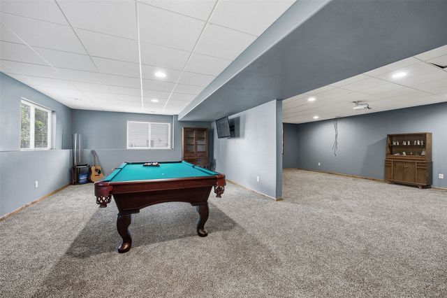 2460 Prairie Hill Drive, Marion, IA 52302