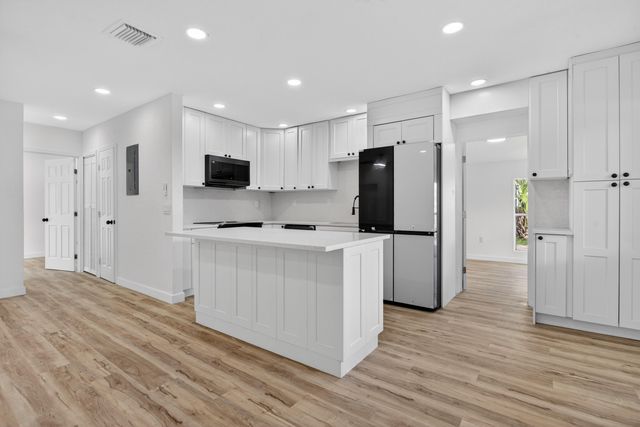 5183 NE 15th Avenue, Pompano Beach, FL 33064