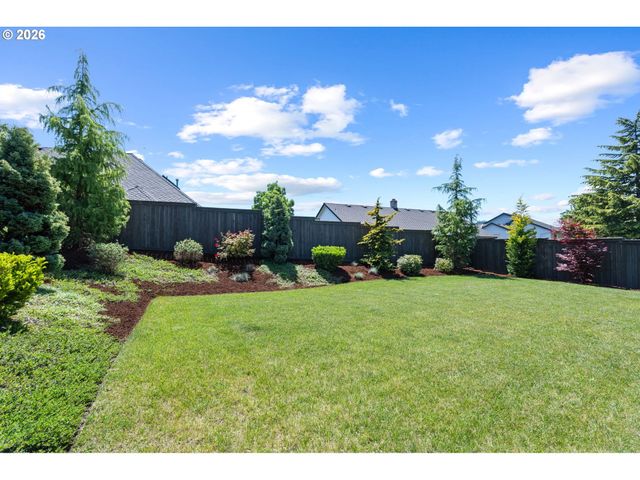 12394 Se YOAKUM Ln, Happy Valley, OR 97086
