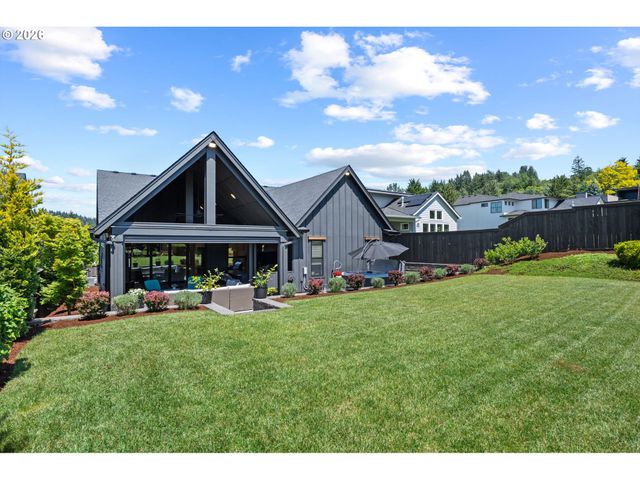12394 Se YOAKUM Ln, Happy Valley, OR 97086