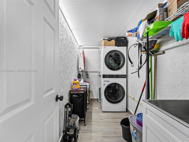 11010 SW 13th Street, Pembroke Pines, FL 33025
