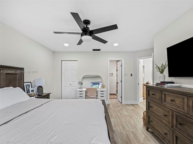 11010 SW 13th Street, Pembroke Pines, FL 33025