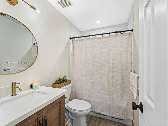 11010 SW 13th Street, Pembroke Pines, FL 33025