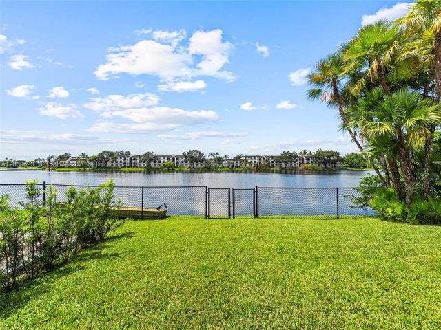 11010 SW 13th Street, Pembroke Pines, FL 33025
