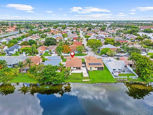 11010 SW 13th Street, Pembroke Pines, FL 33025