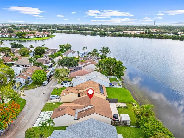 11010 SW 13th Street, Pembroke Pines, FL 33025