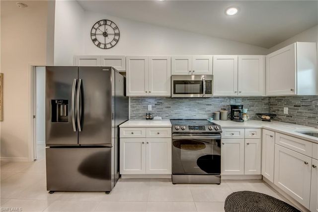 29 SW 21st PL, Cape Coral, FL 33991