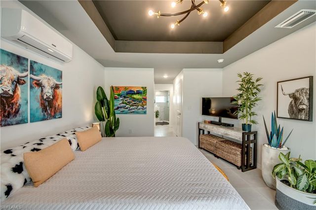 29 SW 21st PL, Cape Coral, FL 33991