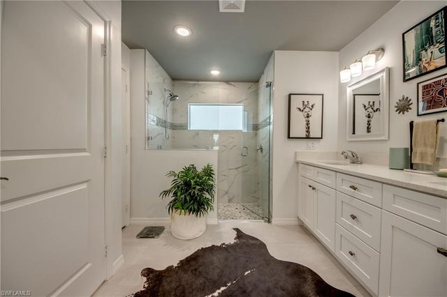 29 SW 21st PL, Cape Coral, FL 33991