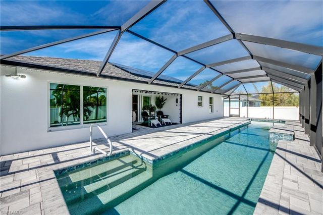 29 SW 21st PL, Cape Coral, FL 33991