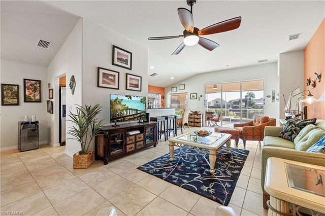 2542 Greendale PL, Cape Coral, FL 33991