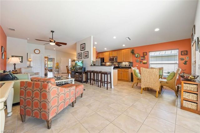 2542 Greendale PL, Cape Coral, FL 33991