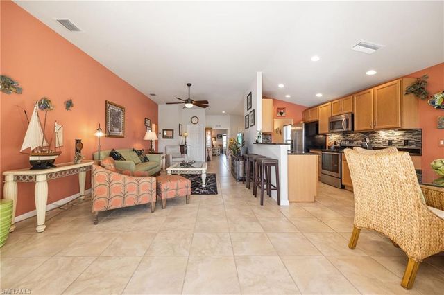 2542 Greendale PL, Cape Coral, FL 33991