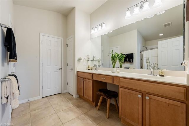 2542 Greendale PL, Cape Coral, FL 33991