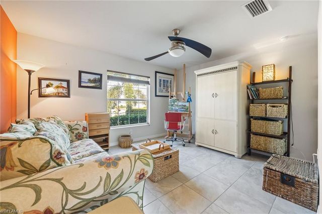 2542 Greendale PL, Cape Coral, FL 33991