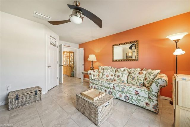 2542 Greendale PL, Cape Coral, FL 33991