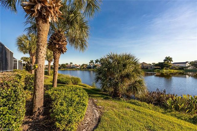 2542 Greendale PL, Cape Coral, FL 33991