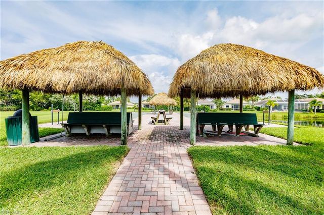 2542 Greendale PL, Cape Coral, FL 33991