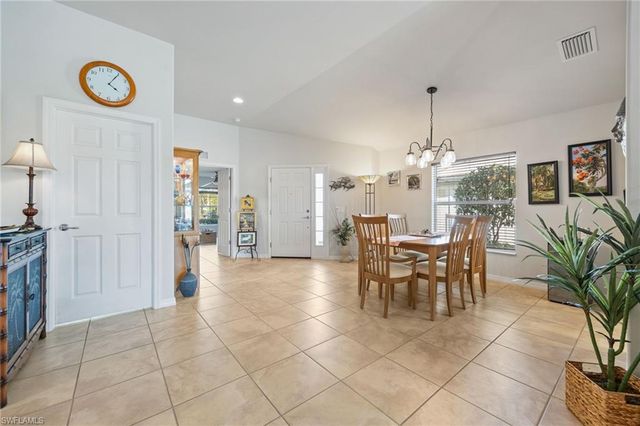 2542 Greendale PL, Cape Coral, FL 33991